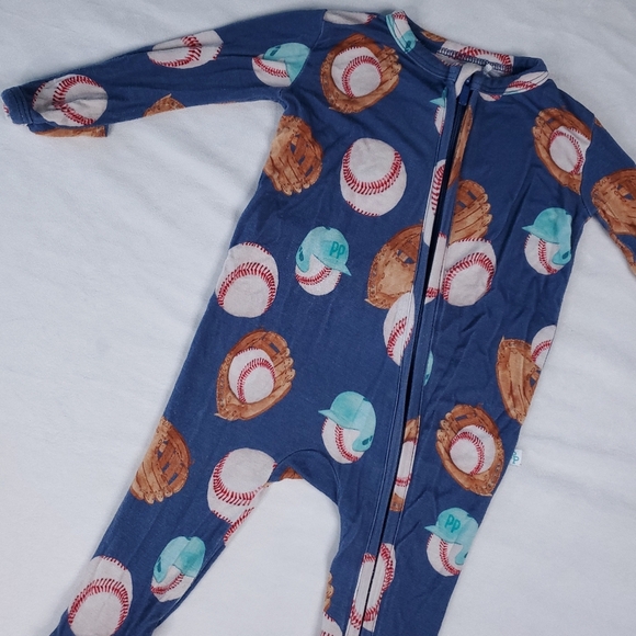 Posh Peanut Baseball Footed Sleeper Pajamas Footie Bamboo 0-3 Months - Picture 2 of 11